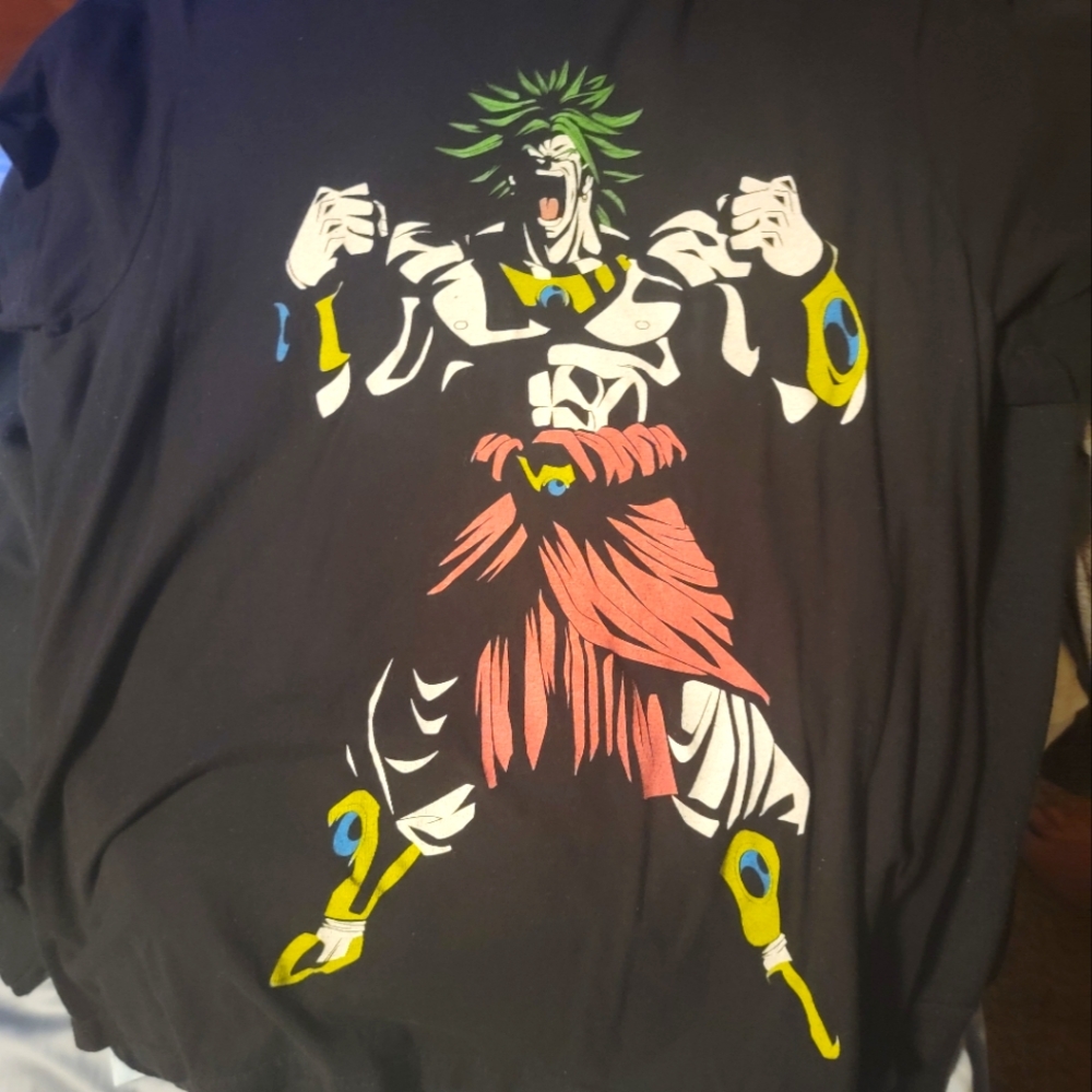 Dragonball Z Legendary Super saiyan Broly T-shirt Medium